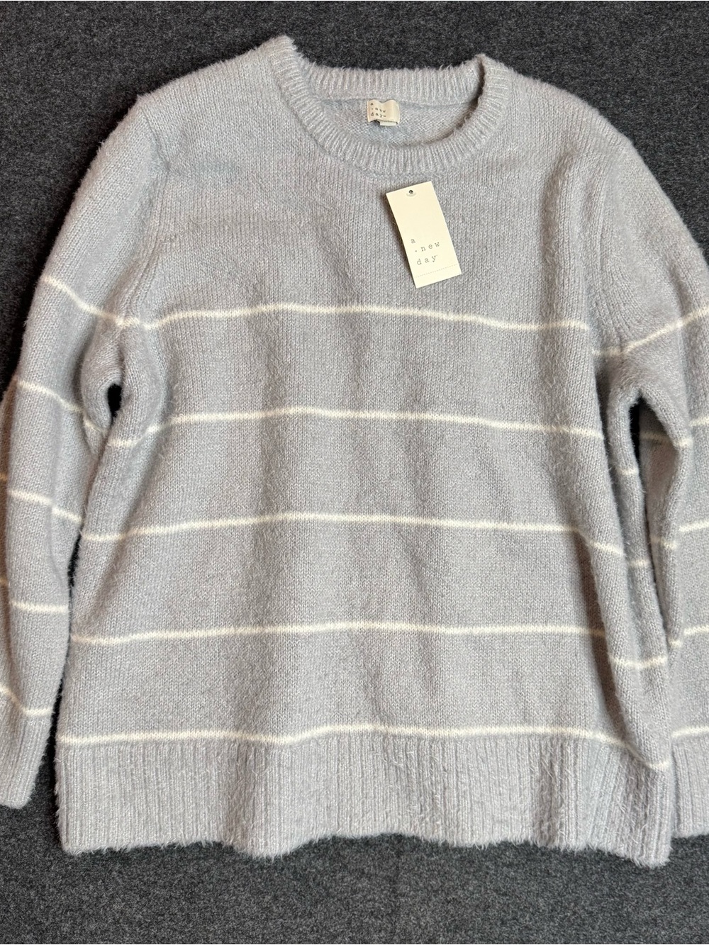 New XXL a new day women’s  Light Gray & White Striped Crewneck Sweater